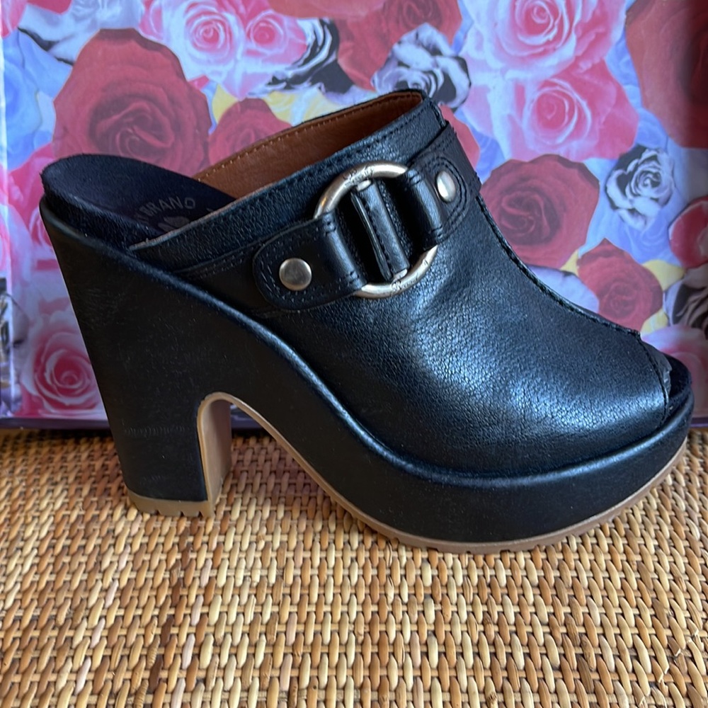 NIB Lucky Brand Veronica Heeled Clog Mules Black Buckle Platform